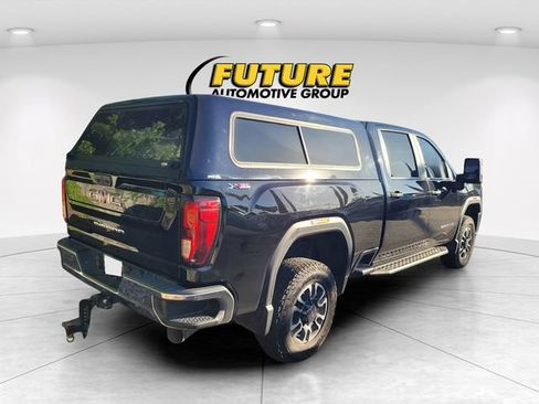Used 2021 GMC Sierra 3500 4x4 Crew Cab w/ Gooseneck/5TH Wheel Package image 3