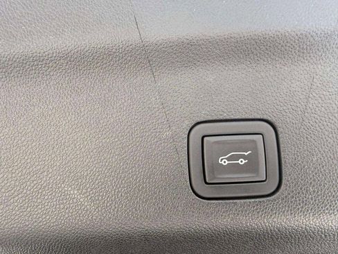 Used 2023 Cadillac Escalade Sport Platinum RWD image 30