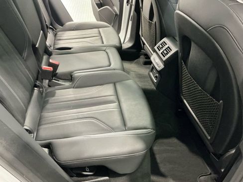 Used 2025 Audi Q5 2.0T Premium image 34