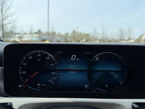 Used 2020 Mercedes-Benz A 220 A 220 4MATIC AWD 4dr Sedan image 29