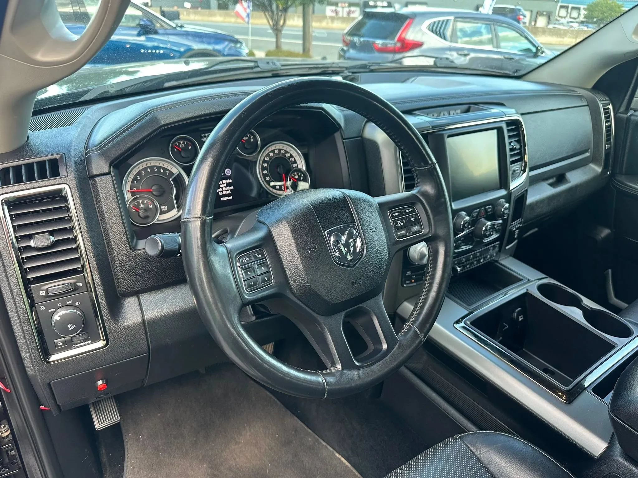 Used 2015 RAM 1500 Sport w/ Black Ram 1500 Sport Group AWD/4WD image 11