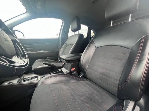 Used 2024 Mitsubishi Outlander Sport SE AWD/4WD image 23