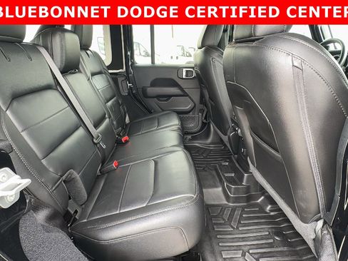Used 2021 Jeep Wrangler Unlimited Sahara image 26
