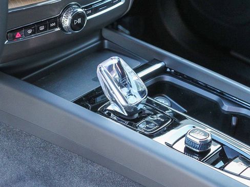 New 2026 Volvo XC60 T8 Plus w/ Protection Package Premier image 22