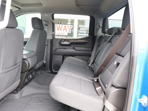 Used 2022 GMC Sierra 1500 Elevation w/ LPO, Elevation Black Package AWD/4WD image 28