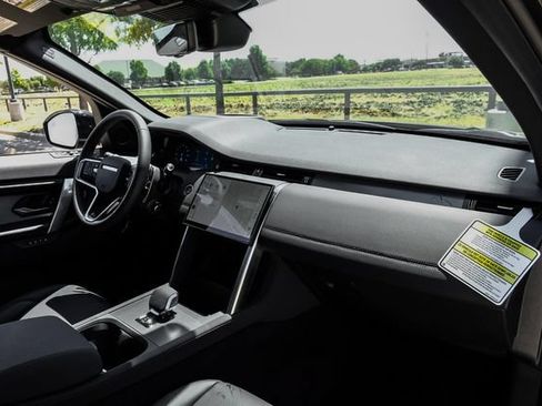 New 2026 Land Rover Discovery Sport Landmark AWD/4WD image 18