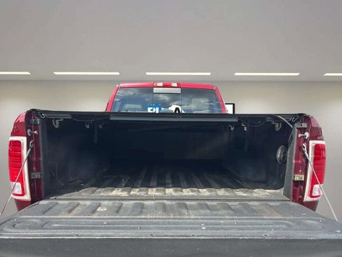 Used 2017 RAM 1500 Laramie w/ Convenience Group AWD/4WD image 9