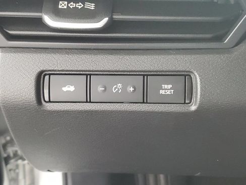 Used 2024 Nissan Altima 2.5 SR FWD image 26