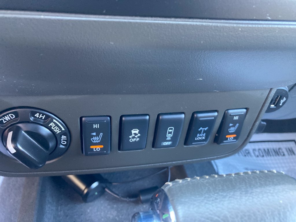 Used 2019 Nissan Frontier SL AWD/4WD image 29