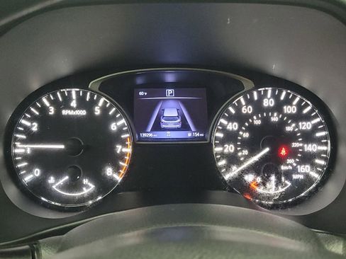 Used 2020 Nissan Pathfinder S FWD image 23