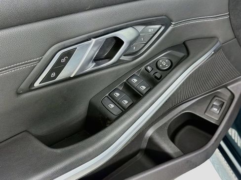 Used 2020 BMW 330i xDrive Sedan w/ Premium Package AWD/4WD image 18
