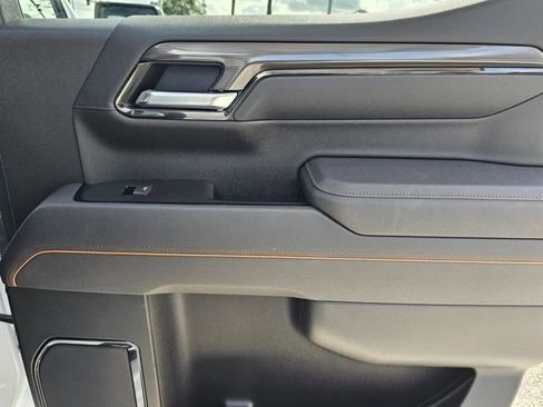 Used 2025 GMC Sierra 1500 AT4 w/ AT4 Premium Package image 28