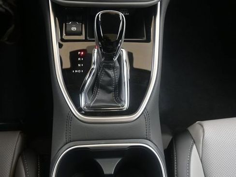 Certified 2025 Subaru Outback Limited image 32