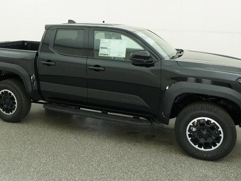 New 2026 Toyota Tacoma TRD Off-Road AWD/4WD image 12