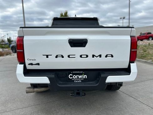 Used 2026 Toyota Tacoma SR5 AWD/4WD image 7