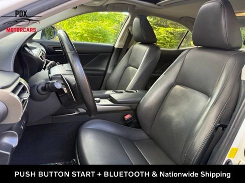 Used 2016 Lexus IS 200t RWD image 13