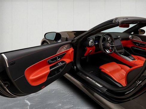 Used 2022 Mercedes-Benz SL 63 AMG 4MATIC image 20