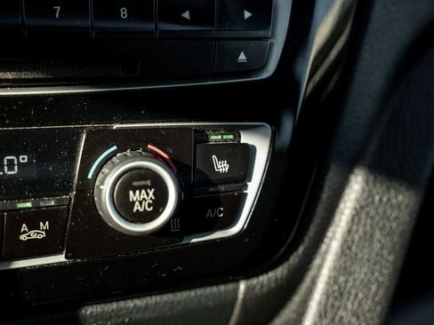 Used 2019 BMW 430i xDrive Coupe w/ Convenience Package image 26