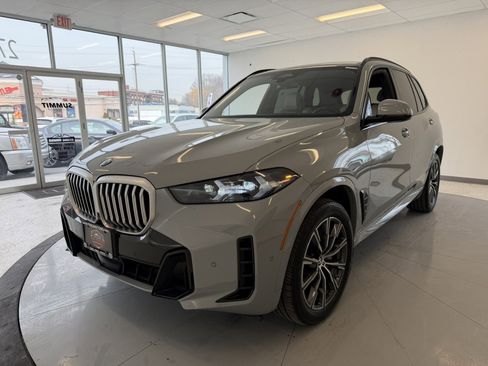 Used 2024 BMW X5 xDrive40i w/ M Sport Package image 72
