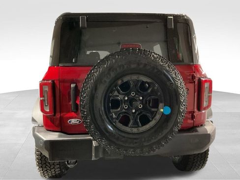 New 2026 Ford Bronco Outer Banks w/ Sasquatch Package image 4