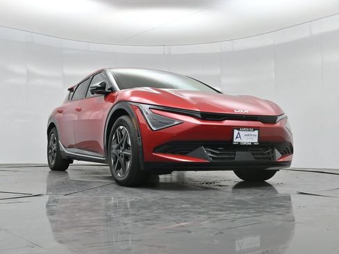New 2025 Kia EV6 Wind AWD/4WD image 46