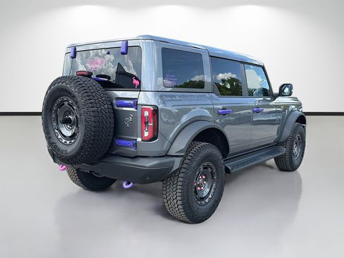 Used 2025 Ford Bronco Badlands AWD/4WD image 3