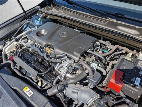 Used 2019 Toyota Camry LE FWD image 22