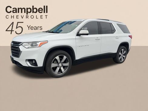 Used 2018 Chevrolet Traverse LT FWD image 2