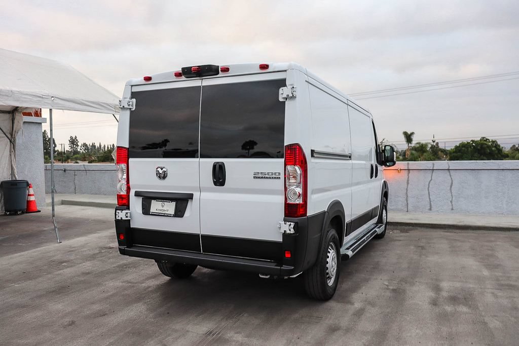Used 2025 RAM ProMaster 2500 w/ U-Haul Equipment Group FWD image 9