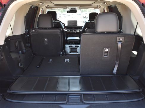 Used 2023 Honda Pilot Elite image 18