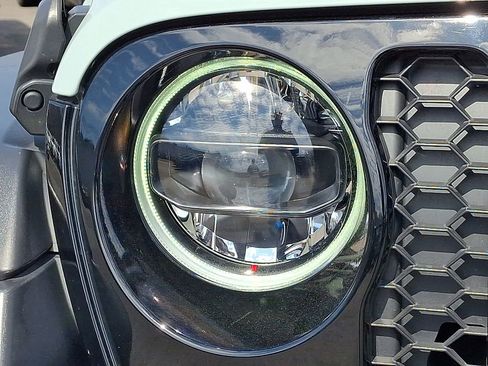 Certified 2023 Jeep Wrangler Unlimited w/ Cold Weather Group image 9