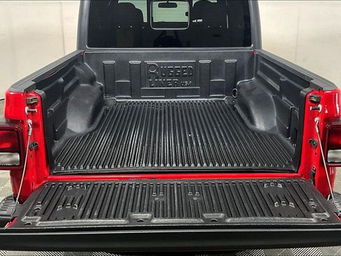 Used 2020 Jeep Gladiator Rubicon image 32