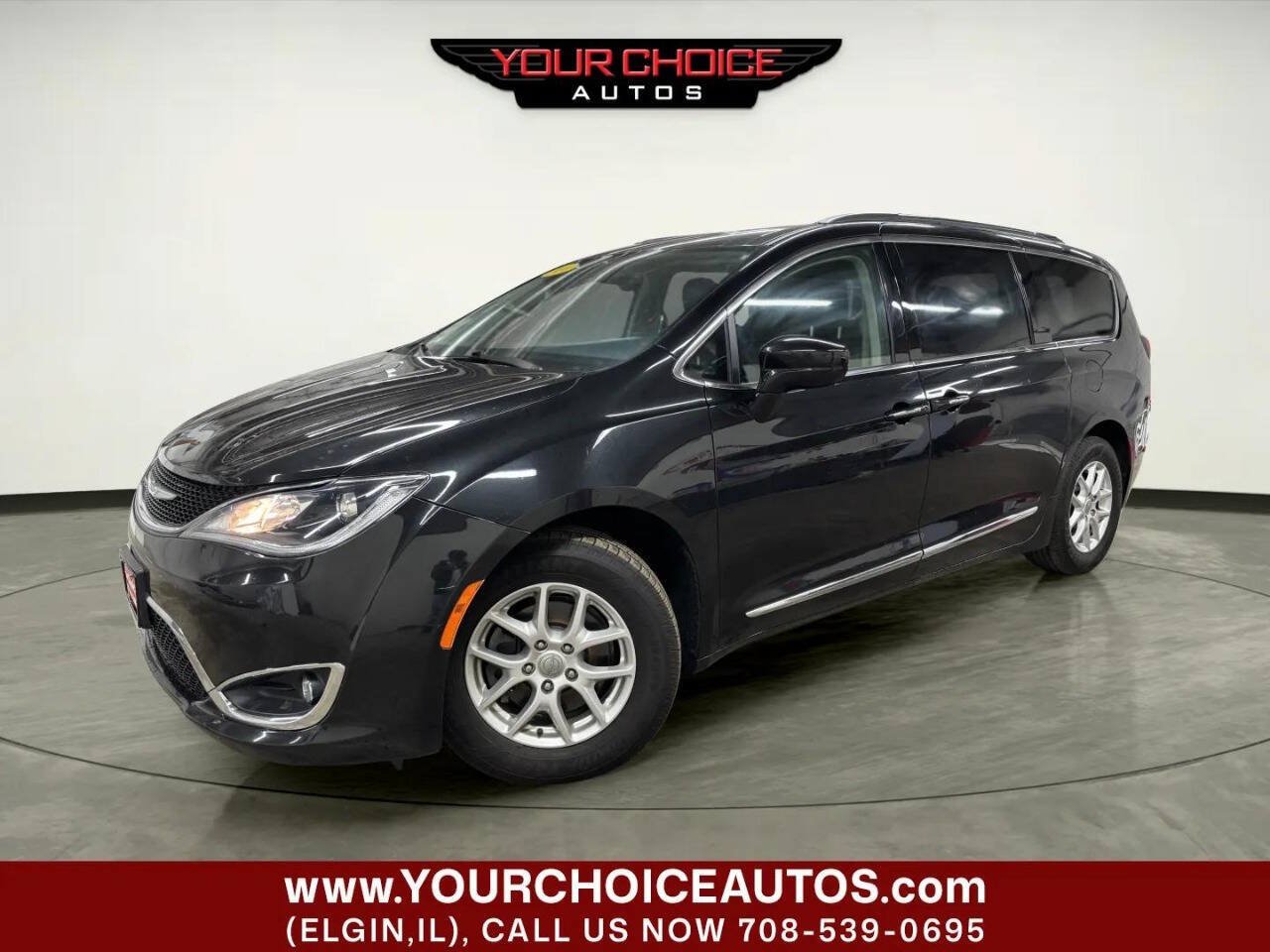 Used 2020 Chrysler Pacifica Touring-L FWD image 1