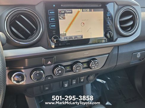 Used 2019 Toyota Tacoma TRD Off-Road AWD/4WD image 16