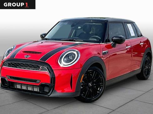 Used 2024 MINI Cooper S FWD image 1