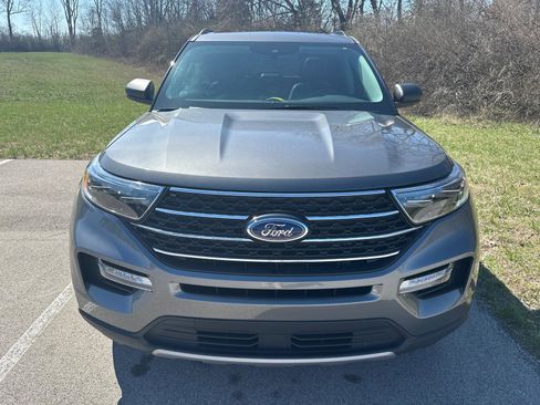 Used 2023 Ford Explorer XLT w/ Equipment Group 202A image 16