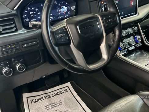 Used 2022 GMC Yukon Denali AWD/4WD image 10