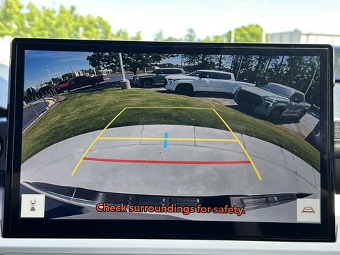 Used 2024 Toyota Tacoma TRD Off-Road image 25