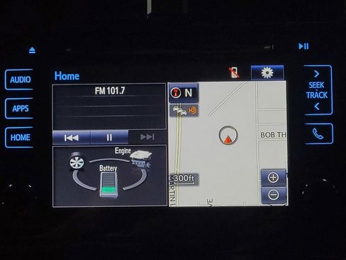 Used 2018 Toyota Prius Prime Plus w/ Carpet Mat Package image 25