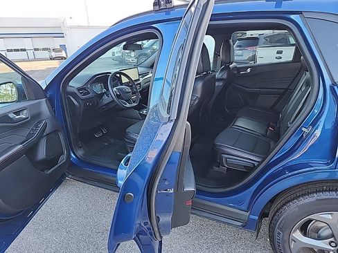 Used 2023 Ford Escape ST-Line Select w/ Tech Pack #1 AWD/4WD image 11