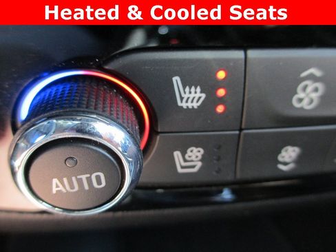 Certified 2024 Buick Enclave Avenir w/ Avenir Technology Package image 18