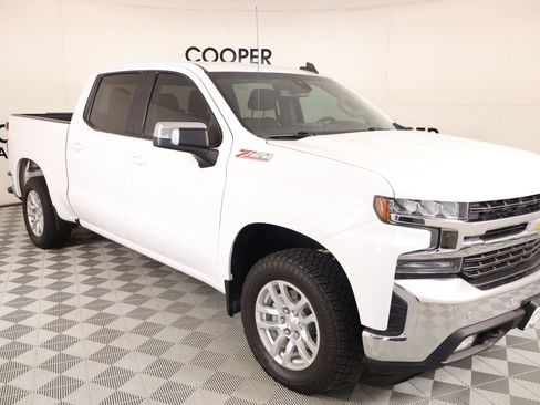 Used 2022 Chevrolet Silverado 1500 LT w/ Z71 Off-Road Package image 1