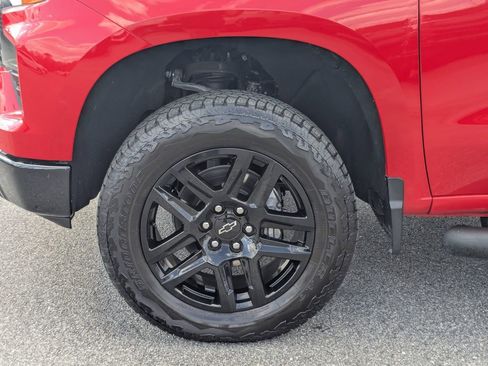 Certified 2025 Chevrolet Silverado 1500 Custom Trail Boss w/ Turbomax Blackout Package image 11