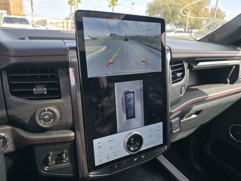 Certified 2024 Ford Expedition Limited image 19