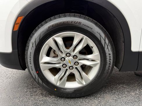 Used 2020 Chevrolet Blazer LT FWD image 9