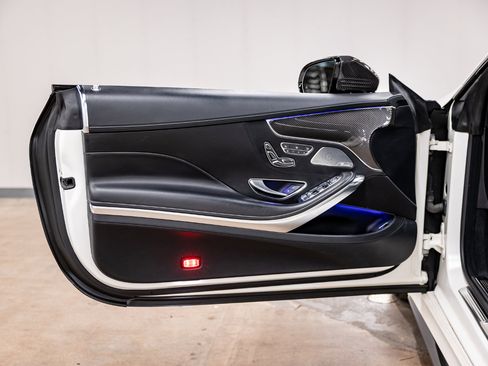 Used 2015 Mercedes-Benz S 63 AMG 4MATIC Coupe image 33