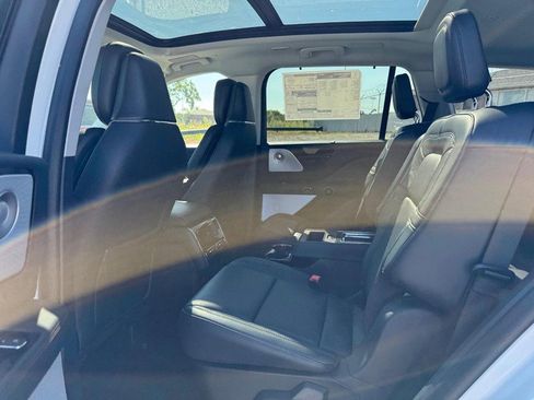 New 2025 Lincoln Aviator Reserve w/ Equipment Group 201A AWD/4WD image 8