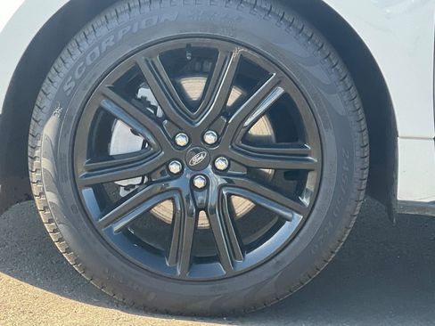 Used 2023 Ford Edge ST-Line w/ Class II Trailer Tow Package AWD/4WD image 29