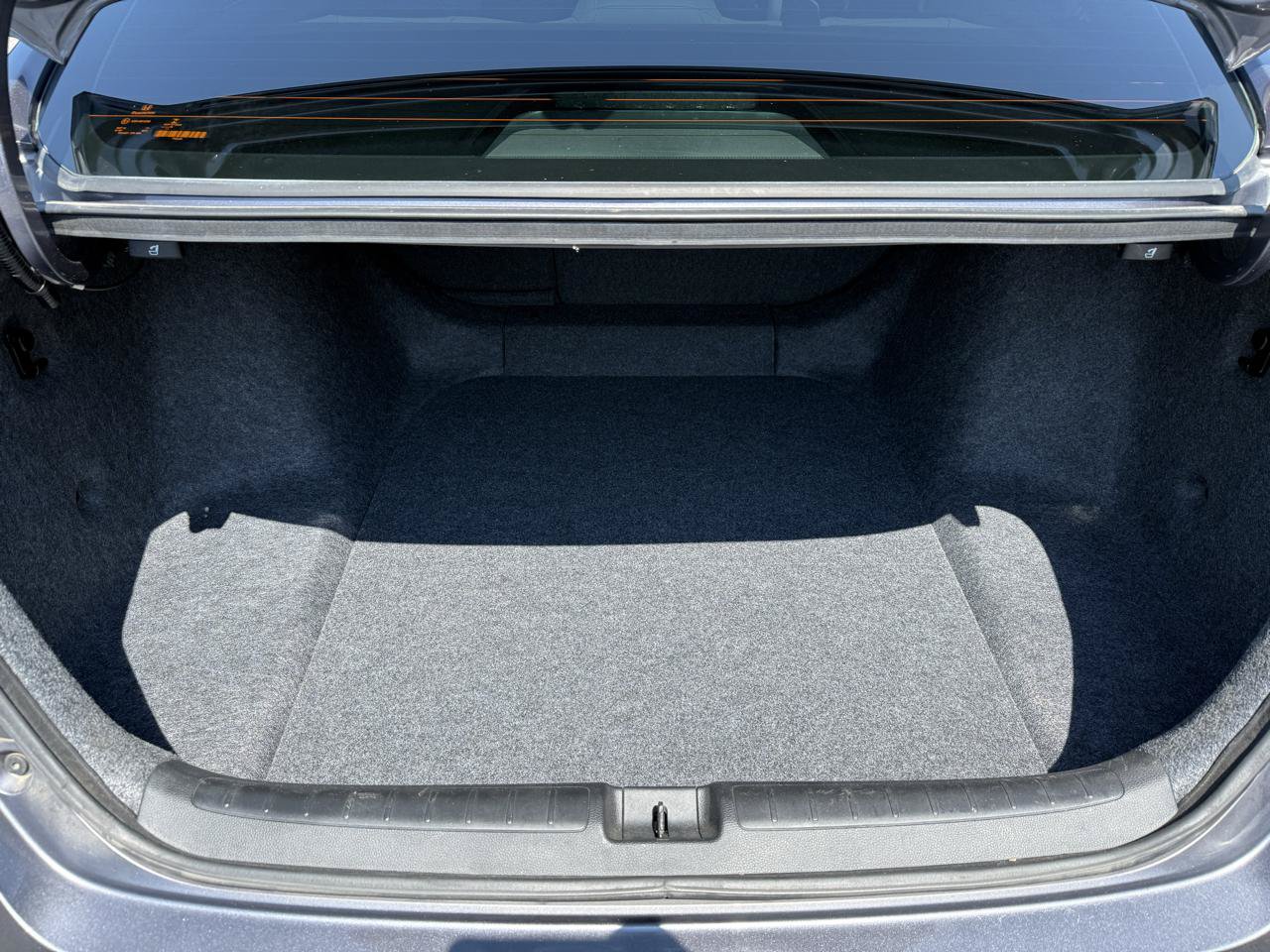 Used 2018 Honda Accord Touring image 19