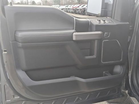 Certified 2018 Ford F150 Platinum w/ Equipment Group 701A Luxury image 9